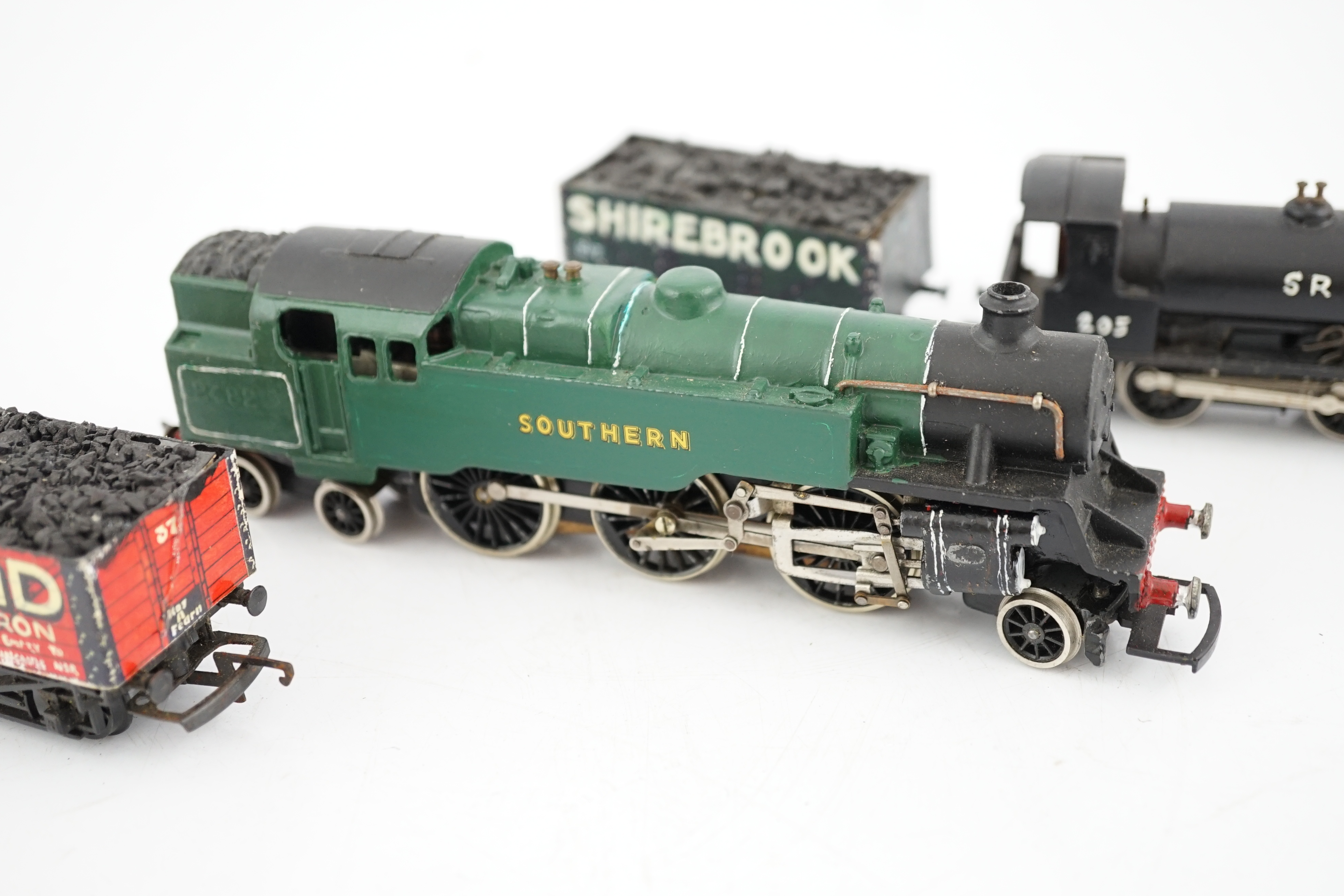 A quantity of 00 gauge railway by Hornby, Tri-ang, Dapol, Crescent, etc. including five locomotives; a Hornby Dublo Southern 2-6-4T, a GWR 0-4-0T, A Southern Terrier, and two 0-4-0ST, together with a number of freight, w